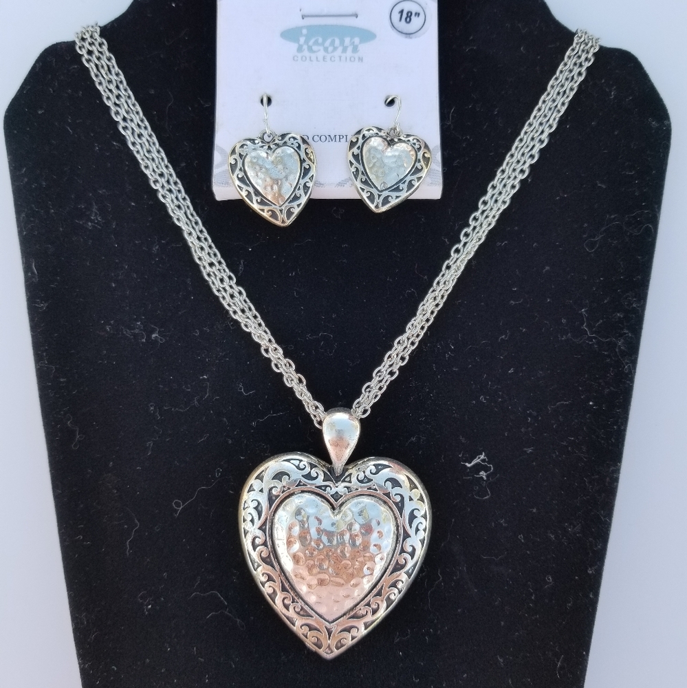 NWT Silver Heart Pendant necklace and earrings